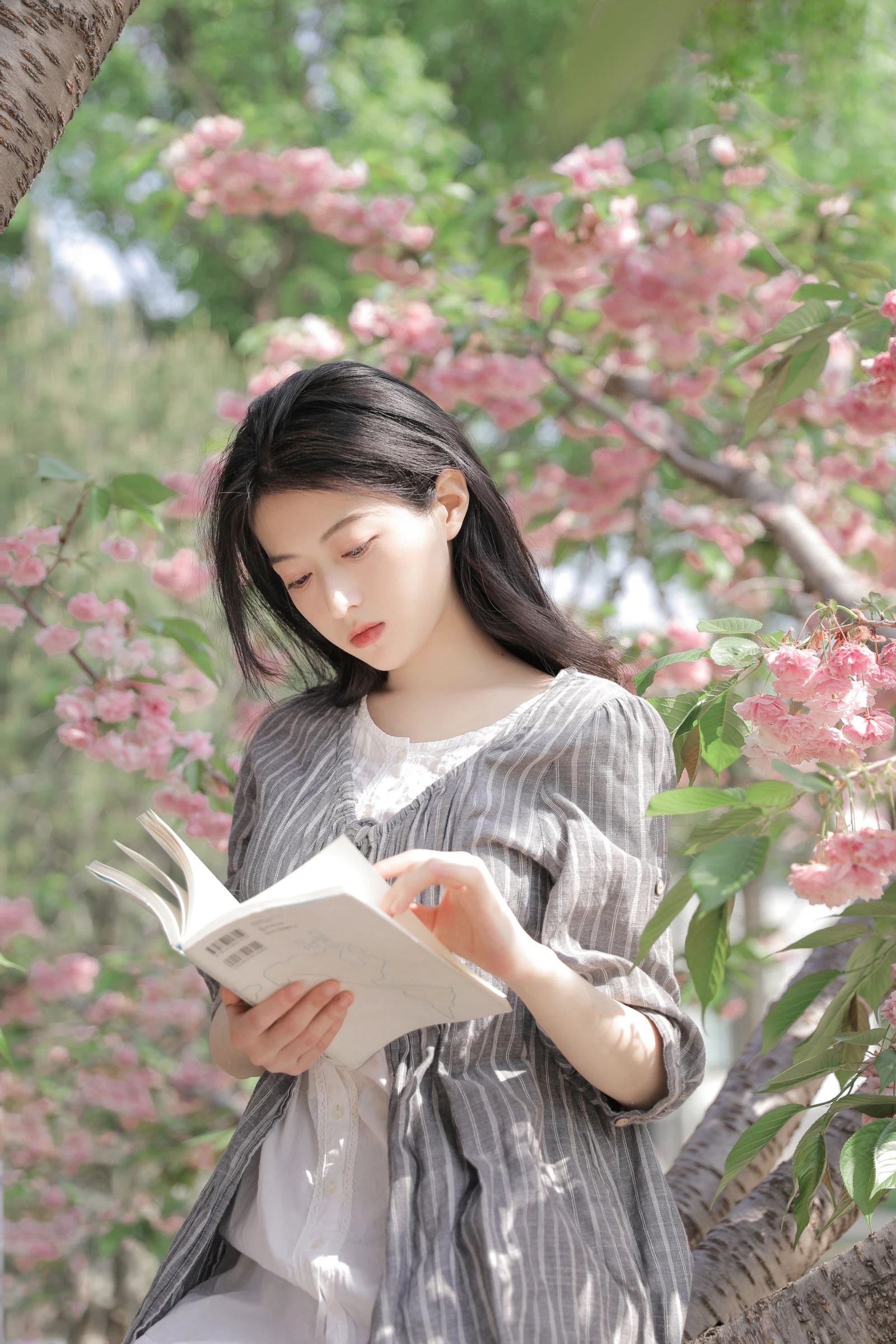 [YITUYU]艺图语-2024.07.17-落花有时-徐嘉悦-[23P-148MB]-4-1.webp
